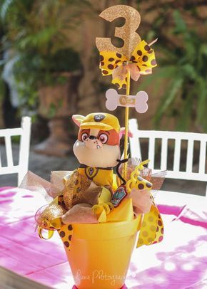 Pawrty TIme ! | CatchMyParty.com Rubble Paw Patrol Birthday, Paw Patrol Birthday Party Ideas, Paw Patrol Centerpiece, Paw Patrol Birthday Decorations, Birthday Paw Patrol, Paw Patrol Party Decorations, Paw Patrol Birthday Theme, Paw Party, Paw Patrol Birthday Cake