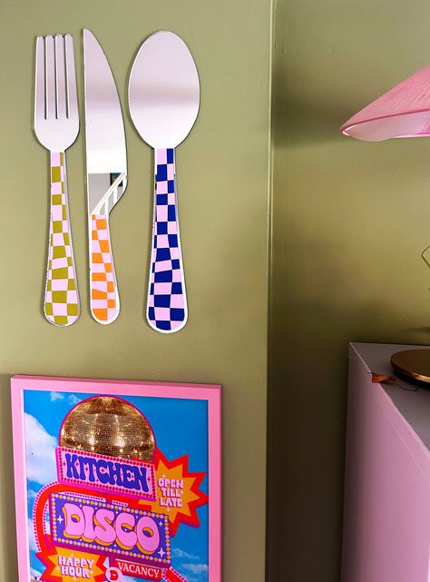 Oversized Checkerboard Cutlery Mirror Set – PrintedWeird Scream 4, Large Mirrors, Quirky Kitchen, Retro Mirror, Flat Decor, Bouncy House, Fork And Spoon, Retro Sign, Command Strips