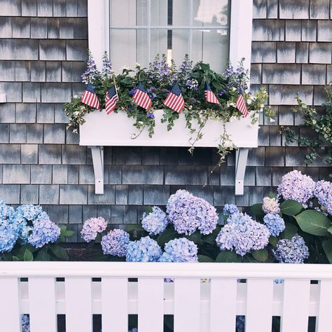 Flower Boxes Beach Cottage Exterior, Nantucket Style, Farmhouse Landscaping, Cute Cottage, Farmhouse Garden, American Flags, Beach Cottage Decor, Window Boxes, Flower Box