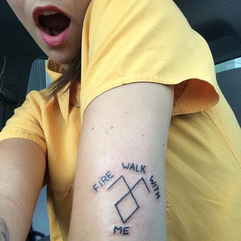 twin peaks tattoo #twinpeaks #blacklodge #firewalkwithme Twin Peaks Tattoo Minimalist, Oxenfree Tattoo, Fire Walk With Me Tattoo, Log Tattoo, Twin Peaks Tattoo, Tattoos 2022, Oxenfree, Rosemary's Baby, Laura Palmer