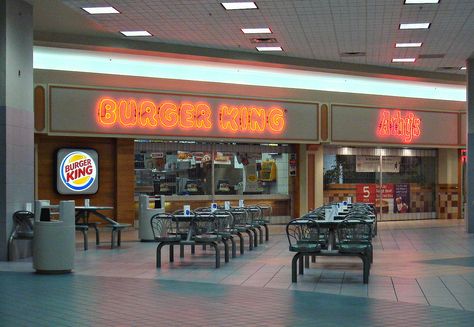 Taken at the Arnot Mall Food Court in January 2007, an "after hours" peek at an aged Burger King, neighboring Arby's. Burger King has been remodeled while Arby's has since departed. Burger King Food, Cher And Dionne, Dead Malls, Mall Food Court, Vintage Mall, King Food, 80s Aesthetic, World Images, Food Court