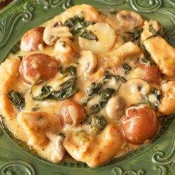 Smothered Chicken With Spinach, Potatoes And Mushrooms, Chicken With Spinach, Smothered Chicken, Spinach Stuffed Chicken, Chicken Dishes Recipes, Poultry Recipes, Chicken Dinner Recipes, Flavorful Recipes