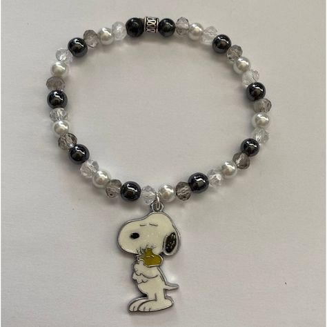 Brand New And Handmade Stretch Bracelet Made With Glass Beads And Enamel Charm. Large- 7.6 Inches. Adorable On! Bundle And Save More- Just Message Me Cute Bracelet Inspo Clay Beads, Snoopy Bracelet, Silver Bar Bracelet, Dog Bracelet, Charlie Brown Jr, Snoopy Dog, Handmade Charm Bracelets, Random Crafts, Bracelet Inspo