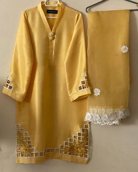 Shirt Design Pakistani, Women Trousers Design, Embroidery Suit, Latest Dress Design, Neck Designs For Suits, Trendy Shirt Designs, Pakistani Dresses Casual, Pakistani Fashion Party Wear, Salwar Kamiz