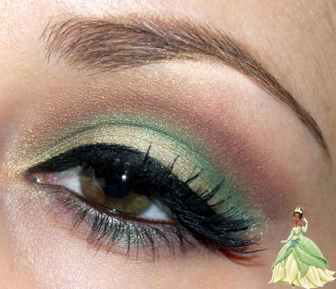 Princess Tiana Inspired Hairstyle, Disney Princess Inspired Makeup, Princess And The Frog Inspired Makeup, Tiana Makeup Princess, Tiana Princess And The Frog Makeup, Princess Tiana Eye Makeup, Princess Tiana Makeup Ideas, Princess Tiana Inspired Nails, Princess Tiana Inspired Makeup