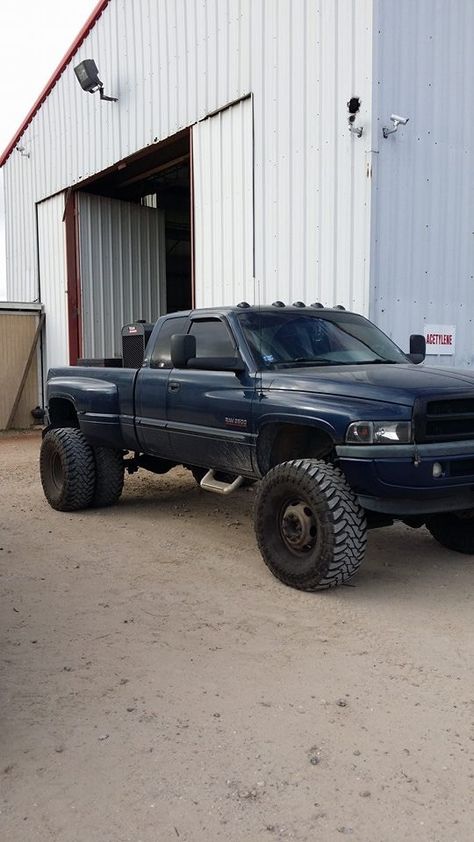 2nd Gen Dually, Dodge Truck Aesthetic, 2nd Gen Cummins Dually, Second Gen Cummins, Dodge Ram 3500 Diesel Trucks Cummins, Jacked Up Trucks Dodge, Lifted 2nd Gen Cummins, Second Gen Cummins Dually, Dodge Second Gen Cummins