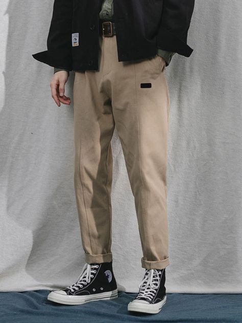 Mens Beige Trousers Outfit, Beige Khaki Pants Outfit Men, Beige Trousers Outfit Men, Men Khaki Pants Outfit, How To Style Khaki Pants, Tapered Pants Outfit, Khaki Pants Outfit Men, Dickies Outfit, Trousers Outfit Men