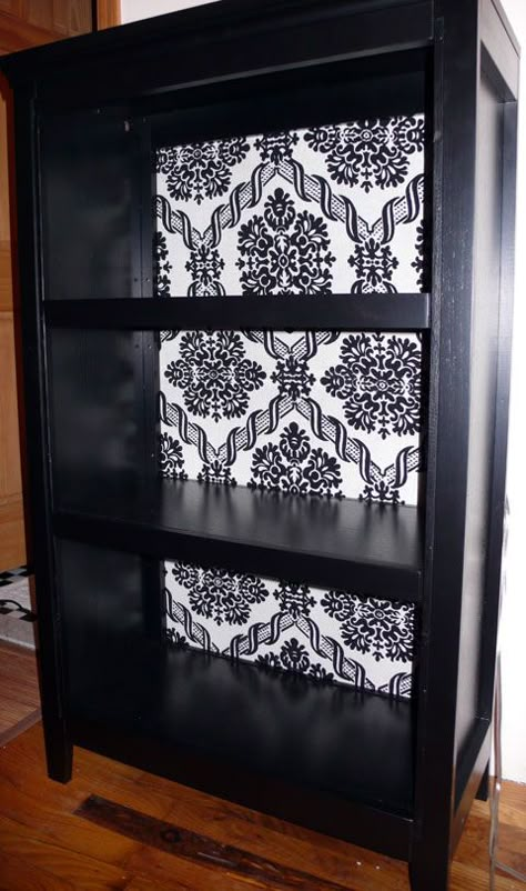 DIY :: Bookshelf. I love the idea of putting wallpaper on the back, you could also do this on the sides. Wallpaper Bookshelf, Diy Bookshelf, Bookshelves Diy, Diy Wallpaper, Book Case, Refurbished Furniture, Flipping Furniture, Redo Furniture, Book Shelf