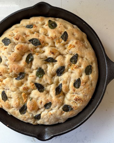 This Same Day No Mixer Focaccia Bread is not only a testament to the simplicity of Italian cuisine but also a gateway for home bakers to dive into the world of bread making without the intimidation of complex recipes or the need for specialized equipment. This version of sourdough focaccia bread eliminates the need for a stand mixer, ensuring that anyone with a bowl and a spoon can achieve delicious results in just a few hours. Complex Recipes, French Yogurt Cake, Sourdough Focaccia, Foccacia Bread, Sourdough Pizza Crust, Sourdough Cinnamon Rolls, Sourdough Bread Starter, Focaccia Bread Recipe, Sourdough Pancakes