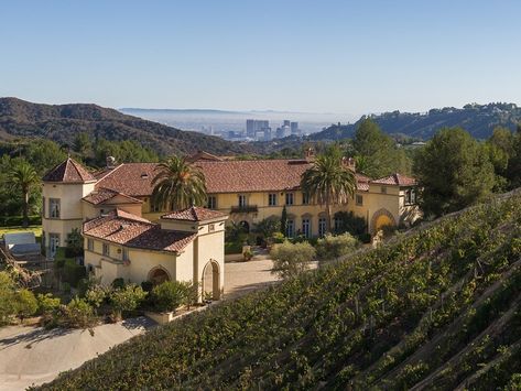 Tuscan vineyard estate in Beverly Hills with resort-style living Tuscan Vineyard, Beverly Park, Vanna White, Beverly Hills Mansion, Tuscan Style Homes, Hills Resort, Tuscan Villa, Mediterranean Home, Tuscan Style