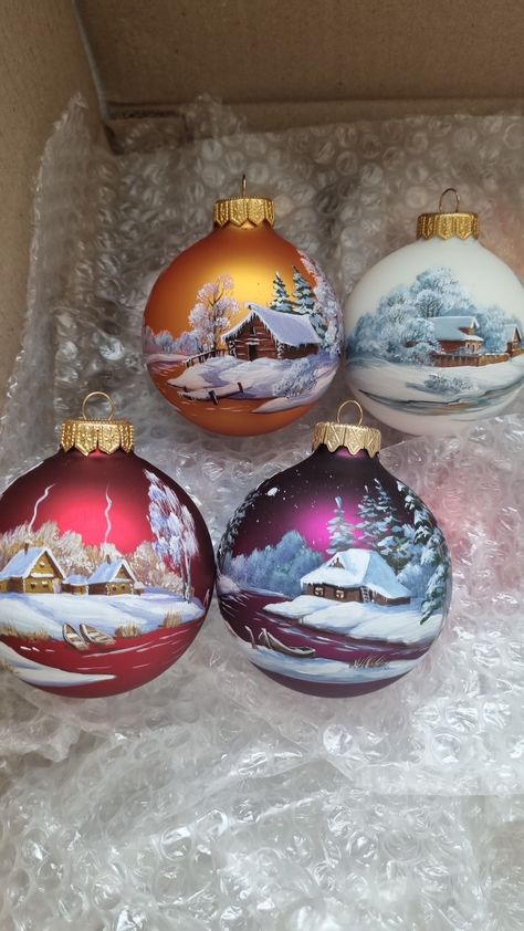 Christmas Tree Baubles Handmade, Handpainted Christmas Balls, Christmas Ball Painting, Hand Painted Christmas Balls, Painted Christmas Balls, Etsy Christmas Ornaments, Christmas Ball Ornaments Diy, Vintage Christmas Balls, Handpainted Christmas Ornaments