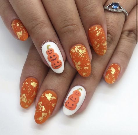 IG: @ricekittynails Cali Nails, Spice Nails, Pumpkin Nail Designs, Holloween Nails, Opi Polish, Pumpkin Nails, Diy Acrylic Nails, Painted Ladies, Seasonal Nails