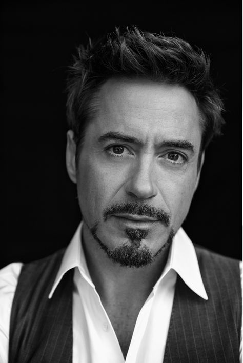 Related image Robert Downey Jnr, Toni Stark, Robert Downey Jr., Robert Downey Jr Iron Man, Photo Hacks, Iron Man Tony Stark, Man Suit, Poster Boys, Tyler Hoechlin