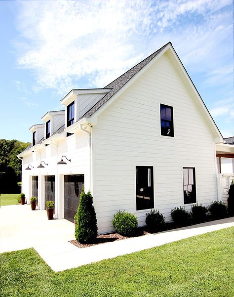 Garage Plans Detached, Plan Garage, Farmhouse Garage, Carriage House Plans, Farmhouse Exterior Design, Garage Exterior, Home Bunch, Modern Farmhouse Exterior, Black Windows