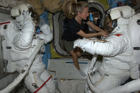 Sunita Williams, Nasa Space Station, Science Festival, Space Unit, New York Museums, Nasa Astronauts, Space Images, International Space Station, Space Program