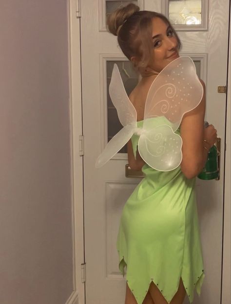 Tinker Bell Aesthetic Costume, Plus Size Tinkerbell Costume, Tinker Bell Halloween Costume College, Halloween Costume Green Dress, Tinkerbell Costume Aesthetic, Tinker Bell Inspired Outfits, Timkerberbell Costume, Tinker Bell Costume Women, Cute Tinkerbell Costume