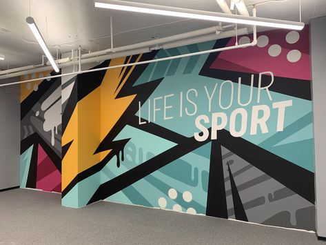 Hand painted interior mural for a gym in Washington DC Sport Mural Ideas, Graffiti Gym Wall, Gym Window Graphics, Gym Mural Ideas, Home Gym Mural, Sports Wall Painting, Gym Painting Ideas, Gym Wall Painting Ideas, Gym Wall Art Graffiti