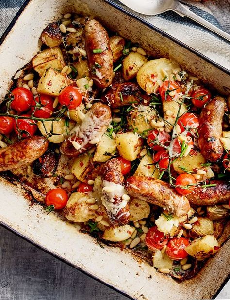 Don't miss our all-in one sausage and crispy potato bake recipe. Everything is roasted together in one tin for ease and topped with melted cheddar, chives and toasted pine nuts for a winning family dinner Potato Bake Recipe, Sausage Dishes, Tray Bake Recipes, Potato Bake, Sausage Bake, Diner Recept, Crispy Potatoes, Pork Dishes, Sheet Pan Recipes