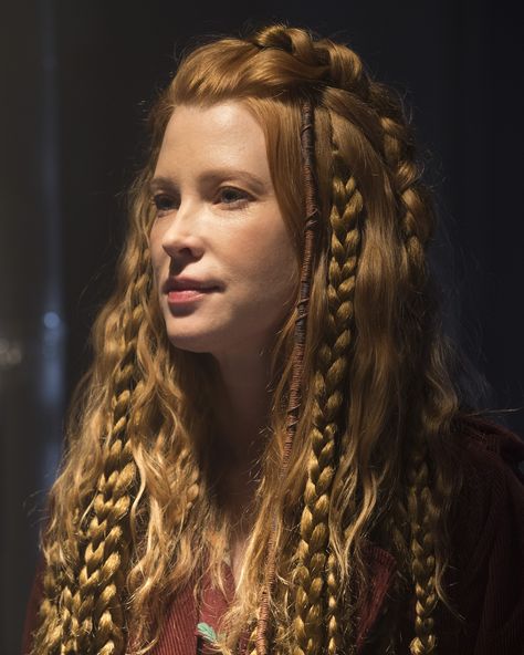 The witch- Once Upon a Time Emma Booth, Mother Gothel, Fishtail Braid Hairstyles, Gods Of Egypt, Fish Tail Braid, Once Upon A Time, Celebrities Female, Revenge, Braided Hairstyles