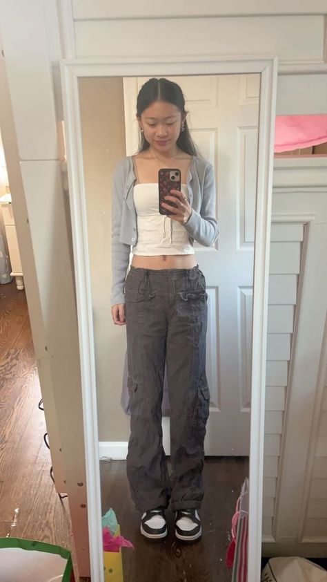 Cargo Pants Cardigan Outfit, Cute Outfits To Wear With Panda Dunks, Kim Pants Brandy Melville Outfit, Brandy Cargo Pants, Kim Cargo Pants Outfit, Brandy Melville Cardigan Outfit, Brandy Cargo Pants Outfit, Kim Pants Brandy Melville, Tube Top Outfit Winter