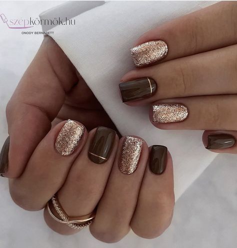 Gel Powder Nails, Feet Nail Design, Top G, November Nails, Short Gel Nails, Fall Gel Nails, Vintage Nails, Subtle Nails, Striped Nails