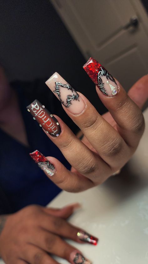 Bichota. Karol g Nail Designs Karol G, Karol G Heart Nails, Karol G Acrylic Nails, Karol G Nail Ideas, Karol G Inspo Nails, Karol G Shoes, Karol G Nails Ideas, Karol G Nails Bichota Season, Bichota Nails Karol G