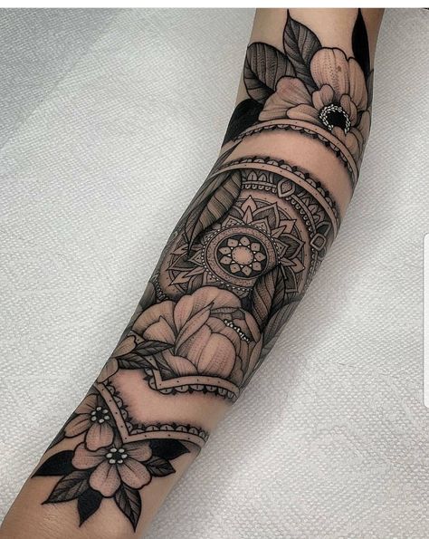 Neotraditional Floral Sleeve, Forearm Sleeve Tattoo Women, Boho Sleeve Tattoo, Celestial Sleeve Tattoo, Mixed Style Tattoo Sleeve, Tato Mandala, Tato Maori, Cat Tattoos, Inspiration Tattoos