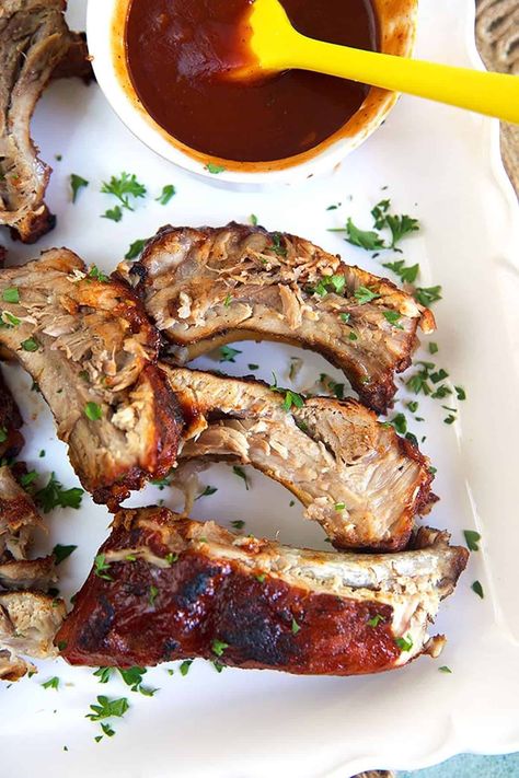 Oven Baked Baby Back Ribs Ribs Dutch Oven, Easy Bbq Ribs, Bbq Ribs In The Oven, Oven Baked Baby Back Ribs, Baked Baby Back Ribs, Back Ribs In Oven, Amish Macaroni Salad, Ribs In The Oven, Easy Bbq Recipes