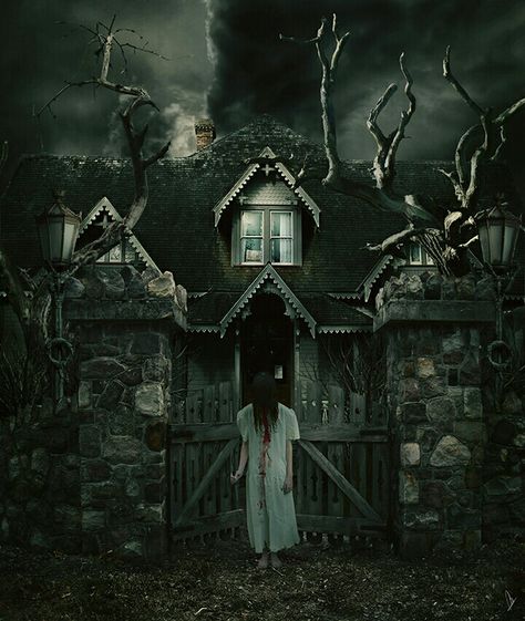 Haunted Attic, Lord Venkateswara Images Full Hd Wallpaper, Victorian Gothic Aesthetic, Haunted House Pictures, Haunted House Drawing, Dramatic Clouds, Scary Houses, Creepy Houses, Dead Tree