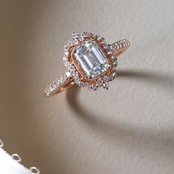 Engagement Rings Vintage Emerald Cut, Vintage Rose Gold Diamond Ring, Shane Co Engagement Rings, Vintage Yellow Gold Engagement Ring, Boho Wedding Rings Engagement, Rose Gold Vintage Engagement Rings, Vintage Rose Gold Engagement Rings, Unique Halo Engagement Rings, Non Traditional Engagement Rings Vintage