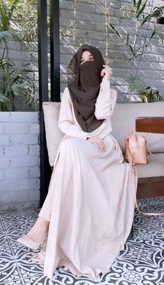 Casual Denim Dress, Niqab Fashion, Hijab Style Tutorial, Hijab Niqab, Neck Designs For Suits, Love Girl, Muslimah Fashion Outfits, Hijab Fashion Inspiration, Muslim Girls