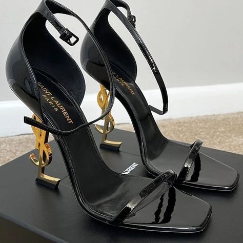 YSL  Logo Heels with Golden Hardware SIZE37 Fancy High Heels, Ysl Heels, Yves Saint Laurent Shoes, Ysl Shoes, Girly Shoes, Dream Shoes, Mode Vintage, Designer Heels, Fashion Details