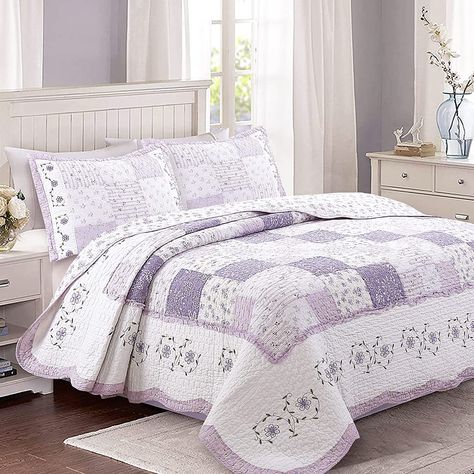 AmazonSmile: Cozy Line Home Fashions Love of Lilac Bedding Quilt Set, Light Purple Orchid Lavender Floral Real Patchwork 100% Cotton Reversible Coverlet, Bedspread (Lilac, Queen - 3 Piece) : Home & Kitchen King Quilt Bedding, Lilac Bedding, Bedding Quilt, King Quilt Sets, Cotton Quilt Set, Purple Quilts, Material Bed, Floral Quilt, Girl Beds