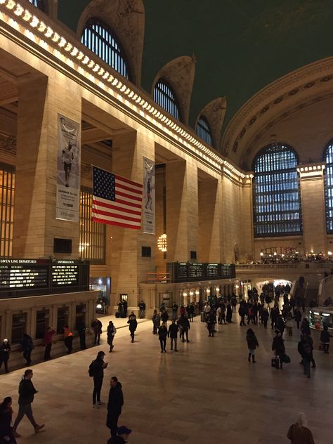 Nyc Lifestyle, Nyc Baby, Grand Central Terminal, Nyc Girl, Nyc Aesthetic, Grand Central Station, Nyc Life, New York Aesthetic, New York Life