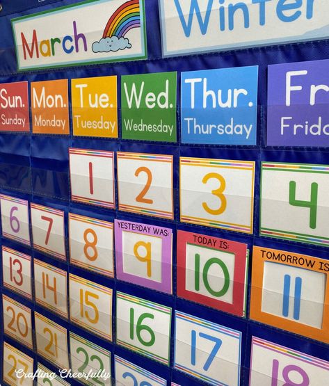 Diy Days Of The Week Chart Kids, Pre K Calendar Wall, Elementary Classroom Calendar, Days Of The Week Classroom Decoration, Class Calendar Ideas, Classroom Calendar Printables Free, Calendar Ideas For Classroom, Callander Ideas, Diy Preschool Calendar