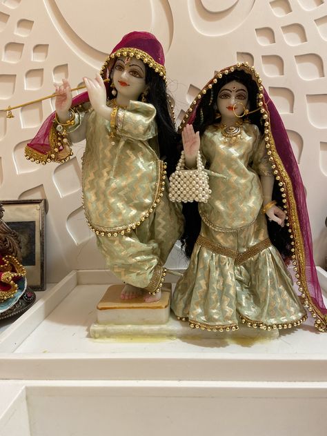 Yugal Jodi Dresses, Mata Rani Dress Design, Radha Rani Dress, Maa Mangala, Kanha Ji Dress, Shree Radha Rani, God Dress, Sharad Purnima, Deity Clothes