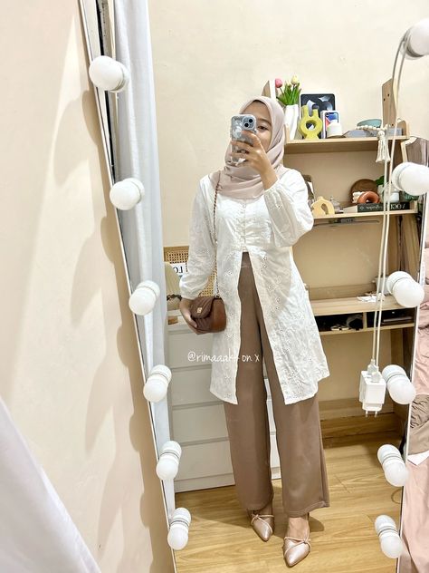 Korean Hijab, Lebaran Outfit, Kondangan Outfit, Ootd Korean, Stylish Outfits Casual, Dress Event, Outfit Korean, Hijabi Fashion Casual, Batik Fashion