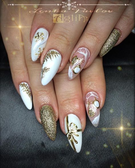 @pelikh_ ideas nails Nails Art Designs, Romantic Nails, Trendy Nail Art Designs, Christmas Gel Nails, Christmas Nails Easy, Gold Nail, Nail Art Designs Videos, Ideas Nails, Winter Nail Designs