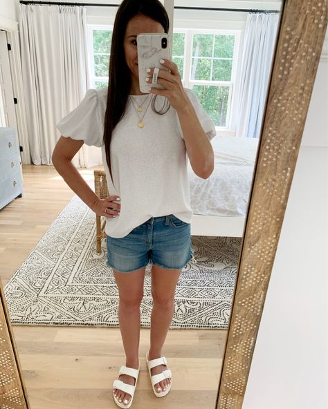 White Birkenstocks Outfit, White Birkenstock Outfit, Birkenstocks Outfits, Primary Bedrooms, White Birkenstock, Chrissy Marie, Summer Clothes For Women, Birkenstock White, White Birkenstocks