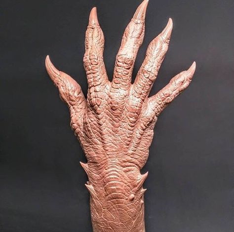 Dragon Teeth, Bone Dragon Art, Claws Aesthetic Monster, Black Claws Aesthetic Monster, Dragon Eye Sculpture, Articulated Dragon 3d Print, Cosmic Horror, Alien Creatures, Monster Design