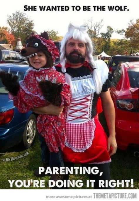 Halloween Memes, Parenting Done Right, Male Cosplay, Bad Wolf, Red Hood, Arnold Schwarzenegger, Cool Halloween Costumes, Little Red Riding Hood, Red Riding Hood