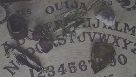 Ouija Board Aesthetic, Witchy Backgrounds, Fairycore Aesthetic Wallpaper, Dark Fairycore Aesthetic, Fairycore Wallpaper, Dark Grunge Aesthetic, Fairy Grunge Aesthetic, Witch Wallpaper, Board Aesthetic