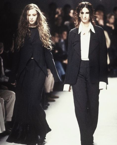 Dystopian Fashion, High Fashion Couture, Archive Fashion, 1990s Fashion, Dark Feminine, Press Tour, Vintage Couture, Fashion Inspiration Design, Ann Demeulemeester