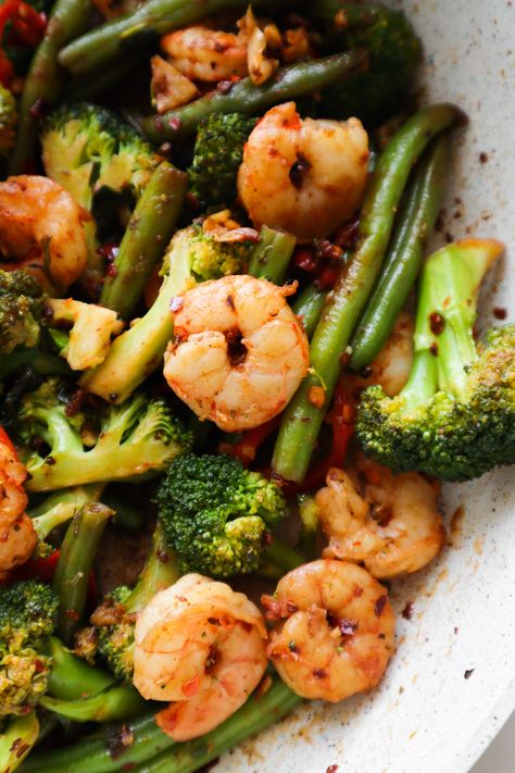 Slenderize Recipes, Spicy Shrimp Stir Fry Recipes, Shrimp With Vegetables Recipes, High Protein Shrimp Dinner, Broccoli Shrimp, Vegetable Stir Fry Recipe, Tamari Sauce, Shrimp And Vegetables, Shrimp Stir Fry