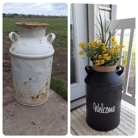 Milk Jug Decorating Ideas, Milk Can Ideas Front Porches, Front Porch Landscape, Milk Can Decor, Old Milk Cans, Milk Pail, Front Yard Decor, Fall Container Gardens, Vintage Milk Can