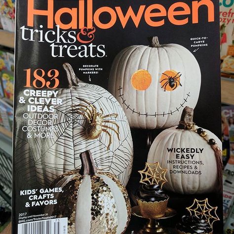 Mike | All Hallows Geek on Instagram: “The Better Homes & Gardens Halloween issue is out. Wasn't a fan of much of the stuff in it (Too much gold) But it means more Halloween mags…” Halloween Magazine, Easy Pumpkin Decorating, No Carve Pumpkin, Head In A Jar, Halloween Tricks, No Carve Pumpkin Decorating, Creative Pumpkin Carving, Pumpkin Carving Patterns, Pumpkin Carvings Stencils