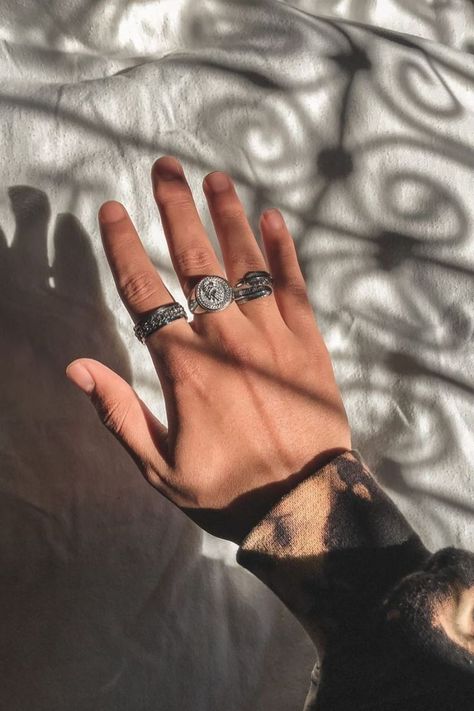 Rings Pack, Rings Cute, Mens Rings Fashion, Open Rings, Mens Jewelry Necklace, Hot Jewelry, Mens Fashion Casual Outfits, Classy Jewelry, Mens Accessories Jewelry