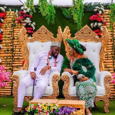 Traditional Marriage Decoration Nigerian, Traditional Marriage Decoration, Nigerian Wedding Decor, African Wedding Cakes, African Wedding Theme, African Print Wedding Dress, Stylish Couples, Igbo Bride, Nigerian Traditional Wedding