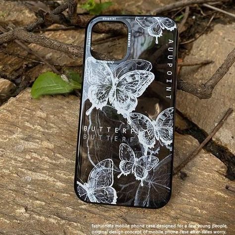 Black Iphone Aesthetic Case, Black Phone Case Ideas, Phone Cases Aesthetic Grunge, Black Phone Case Aesthetic, Dark Phone Cases, Grunge Phone Case, Phone Case Customize, Mobile Case Diy, Background Butterfly