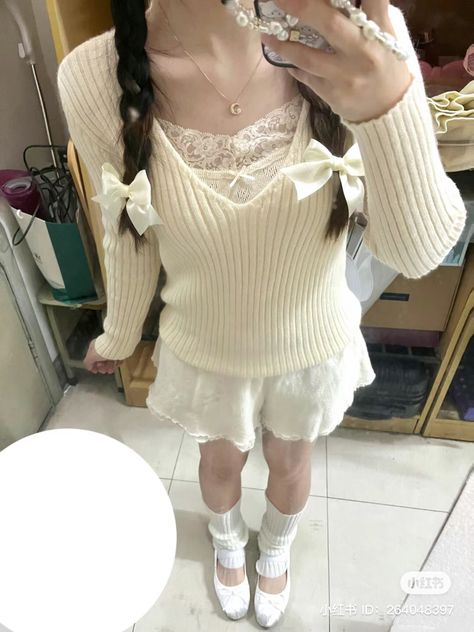 Feminine Blouse Outfit, Shojo Fashion, Coquette Fits, Coquette Outfits, Coquette Outfit, Outfits Winter, 가을 패션, Really Cute Outfits, Girly Outfits